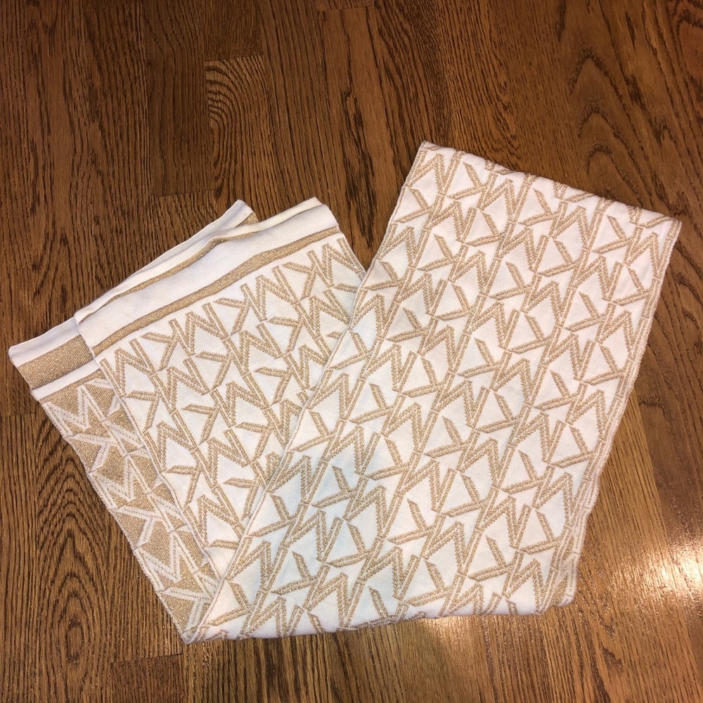 Michael Kors: Scarf